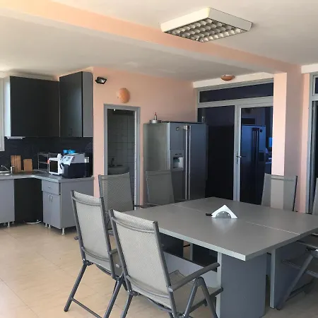 Jackie 4* גולדן סנדס