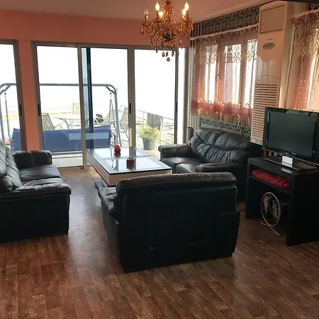 Jackie 4* גולדן סנדס