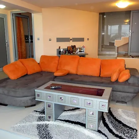 בית הארחה Jackie