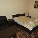 Jackie 4* غولدن ساندز