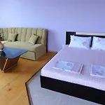 Jackie غولدن ساندز