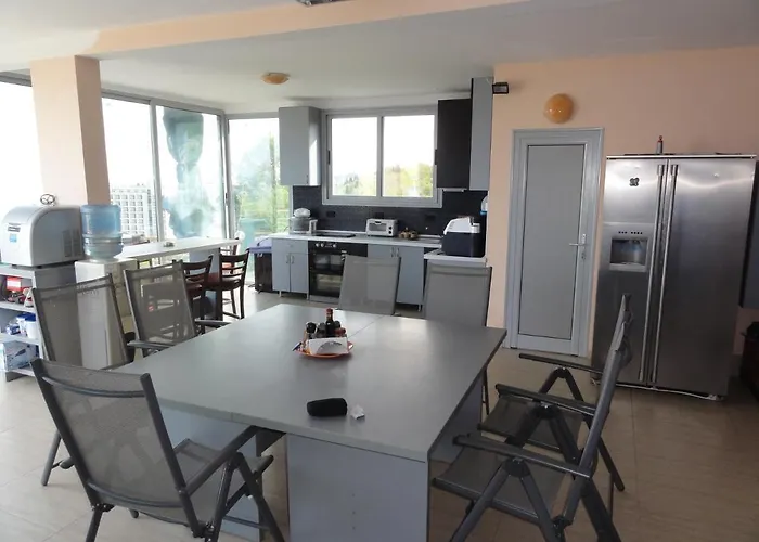 招待所 Jackie 金沙